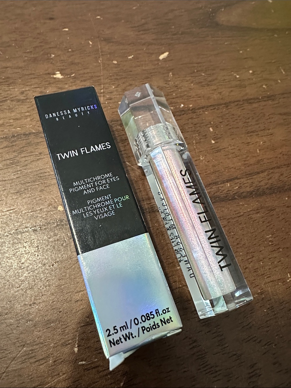 Danessa Myricks Twin Flames Multichrome Pigment - Iridescent Pink brand new